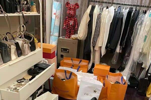 溪湖区回收一线品牌衣服